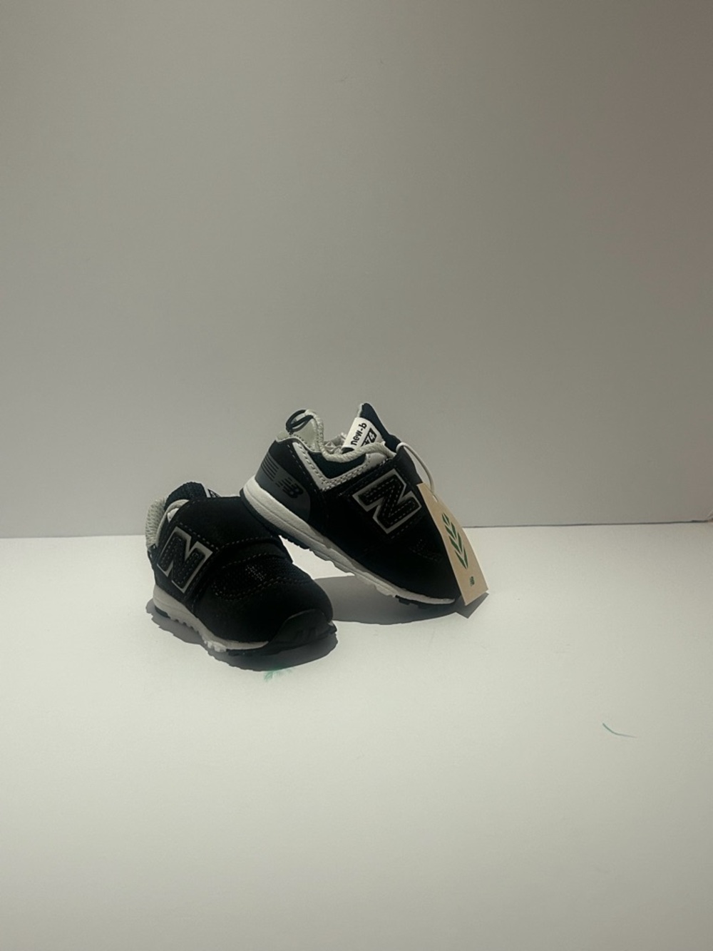 New Balance Kids Black and Gray Low-Top Sneakers